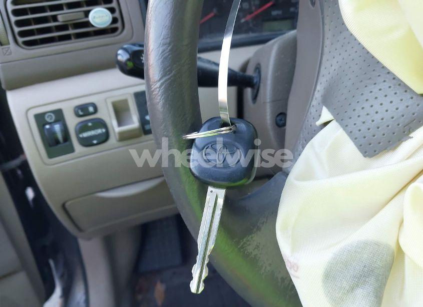 Photo 11 of 2007 Toyota Corolla CE (VIN 1NXBR32E27Z845570)