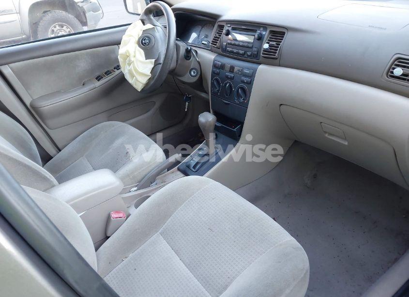 Photo 5 of 2007 Toyota Corolla CE (VIN 1NXBR32E27Z845570)