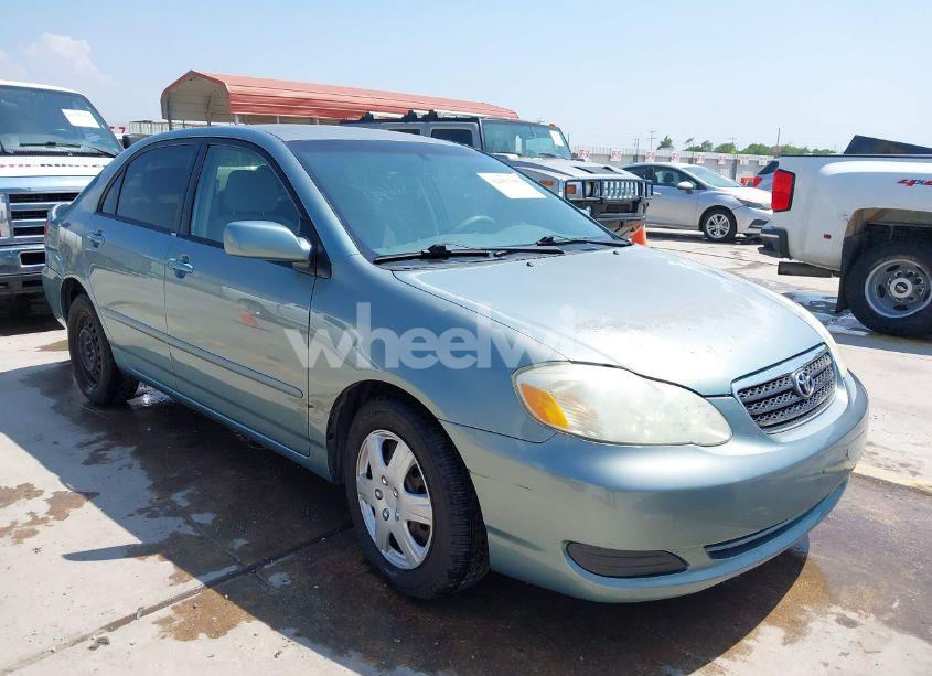 2007 Toyota Corolla LE (VIN 1NXBR32E27Z851868) main photo