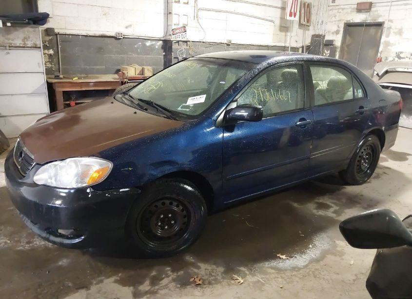 Photo 2 of 2007 Toyota Corolla LE (VIN 1NXBR32E27Z853538)