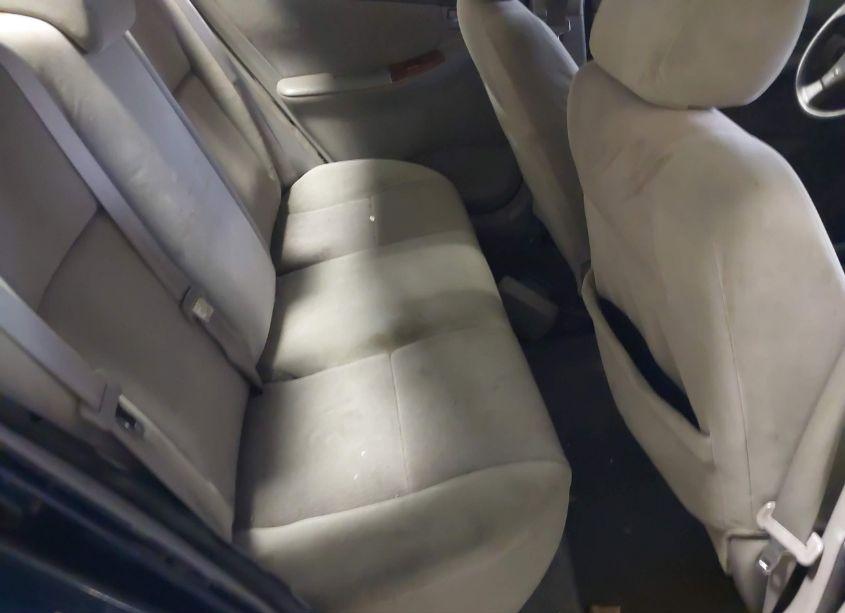 Photo 8 of 2007 Toyota Corolla LE (VIN 1NXBR32E27Z853538)