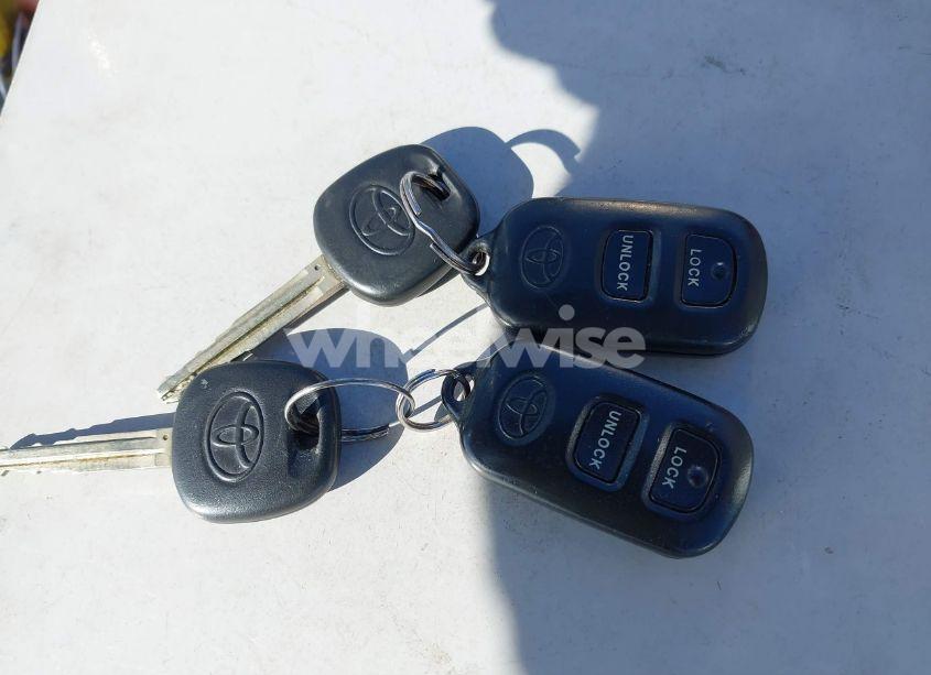 Photo 11 of 2007 Toyota Corolla S (VIN 1NXBR32E27Z880089)