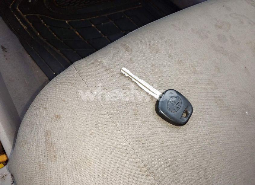 Photo 11 of 2007 Toyota Corolla CE (VIN 1NXBR32E27Z888404)