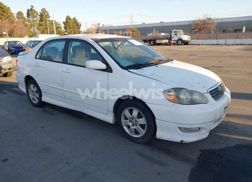 2008 Toyota Corolla S (VIN 1NXBR32E28Z954452) main photo