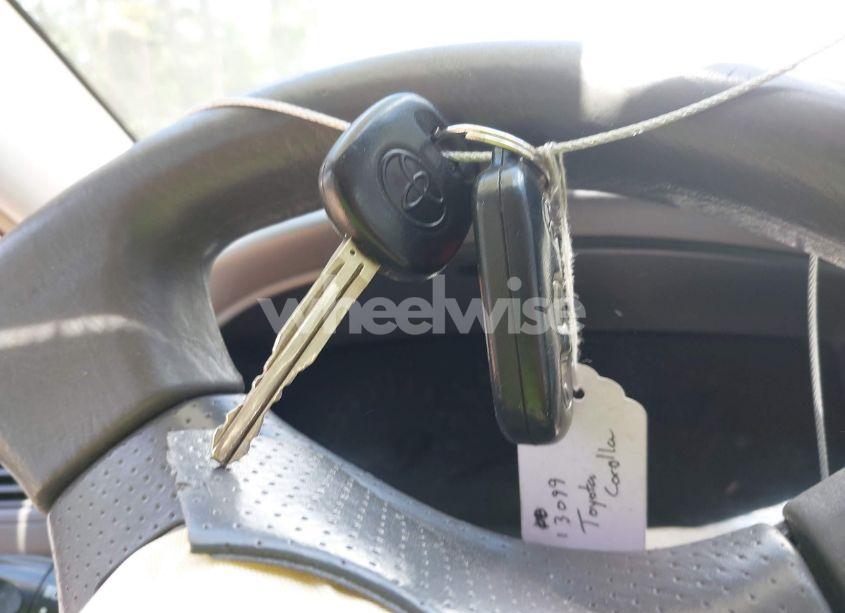 Photo 11 of 2008 Toyota Corolla LE (VIN 1NXBR32E28Z957416)