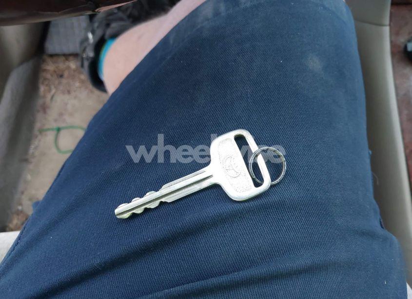 Photo 11 of 2003 Toyota Corolla LE (VIN 1NXBR32E33Z038761)