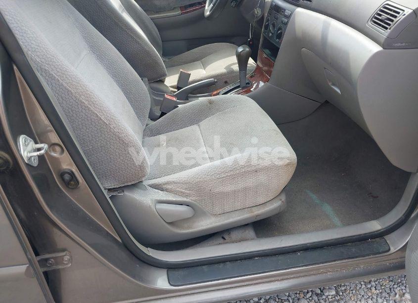 Photo 5 of 2003 Toyota Corolla LE (VIN 1NXBR32E33Z095509)