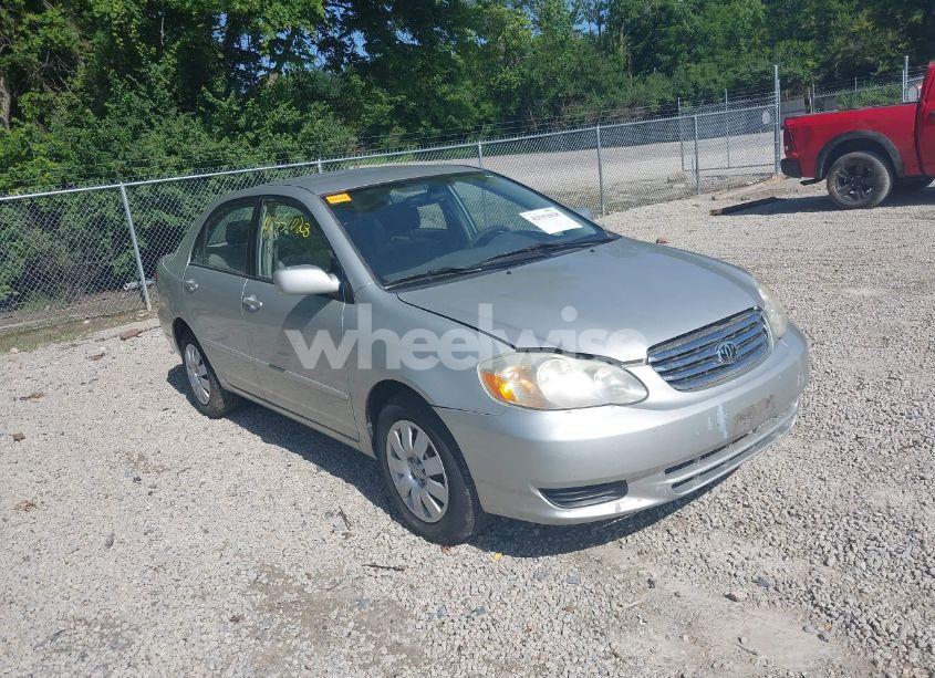 2003 Toyota Corolla LE (VIN 1NXBR32E33Z135300) main photo