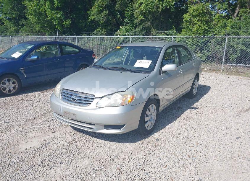 Photo 2 of 2003 Toyota Corolla LE (VIN 1NXBR32E33Z135300)