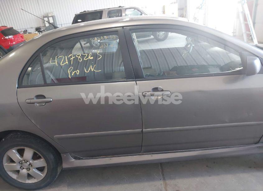 Photo 13 of 2003 Toyota Corolla S (VIN 1NXBR32E33Z164294)