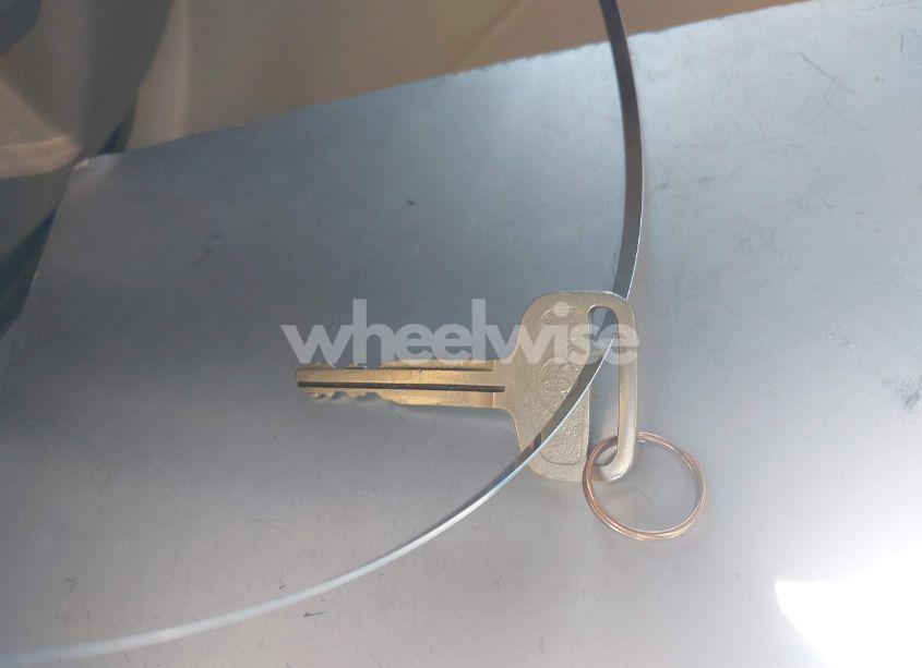 Photo 11 of 2003 Toyota Corolla CE (VIN 1NXBR32E33Z168944)