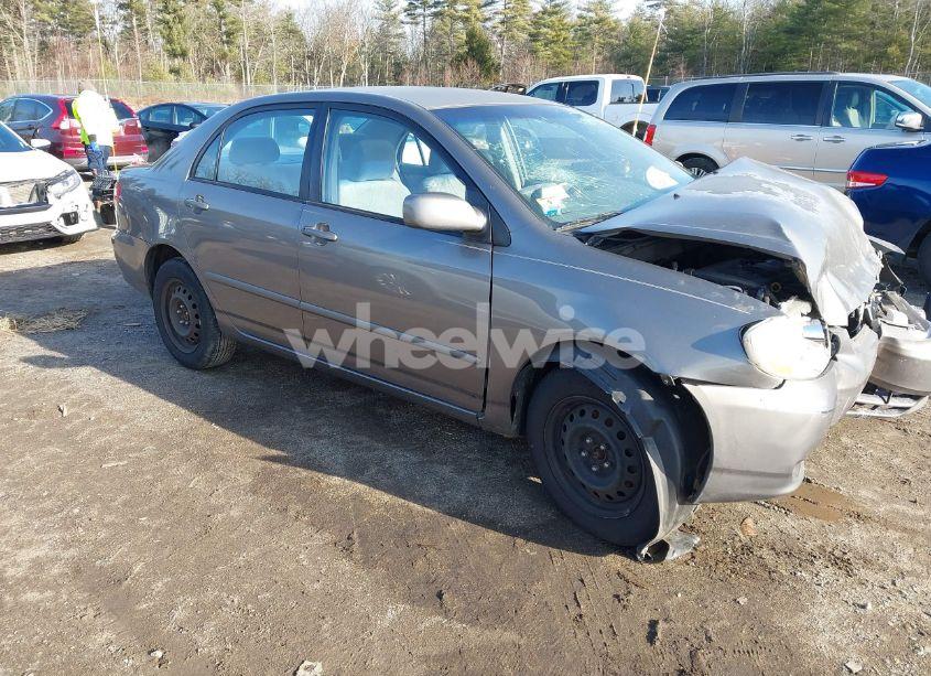 2004 Toyota Corolla LE (VIN 1NXBR32E34Z223927) main photo