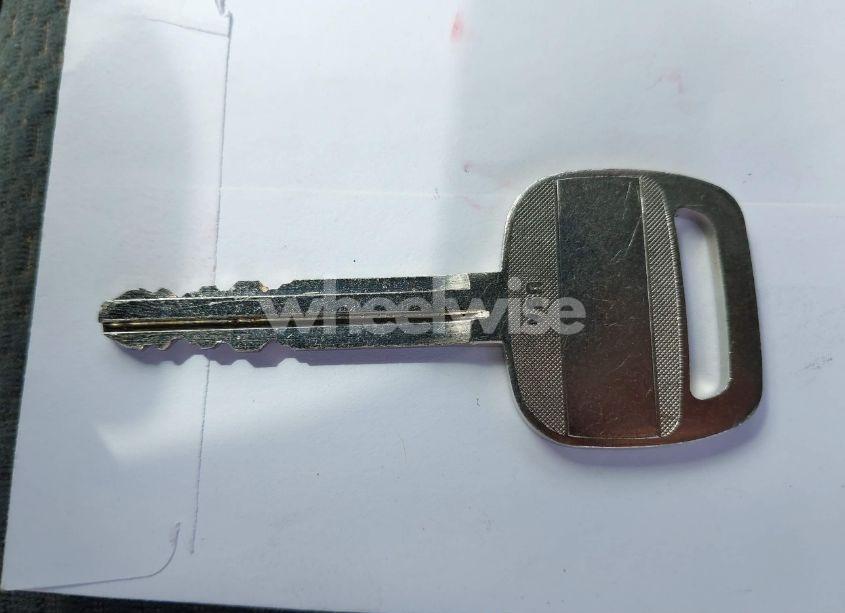 Photo 11 of 2004 Toyota Corolla S (VIN 1NXBR32E34Z242395)