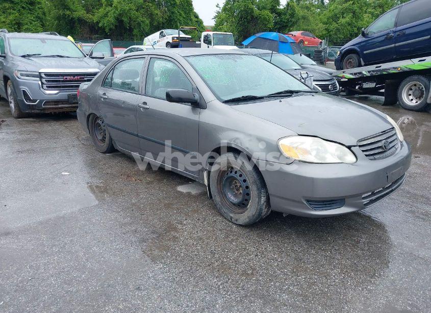 2004 Toyota Corolla CE/LE/S (VIN 1NXBR32E34Z304555) main photo