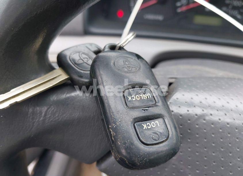 Photo 11 of 2004 Toyota Corolla CE/LE/S (VIN 1NXBR32E34Z304555)