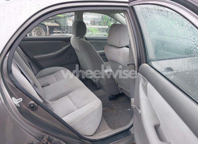 Photo 8 of 2004 Toyota Corolla CE/LE/S (VIN 1NXBR32E34Z304555)