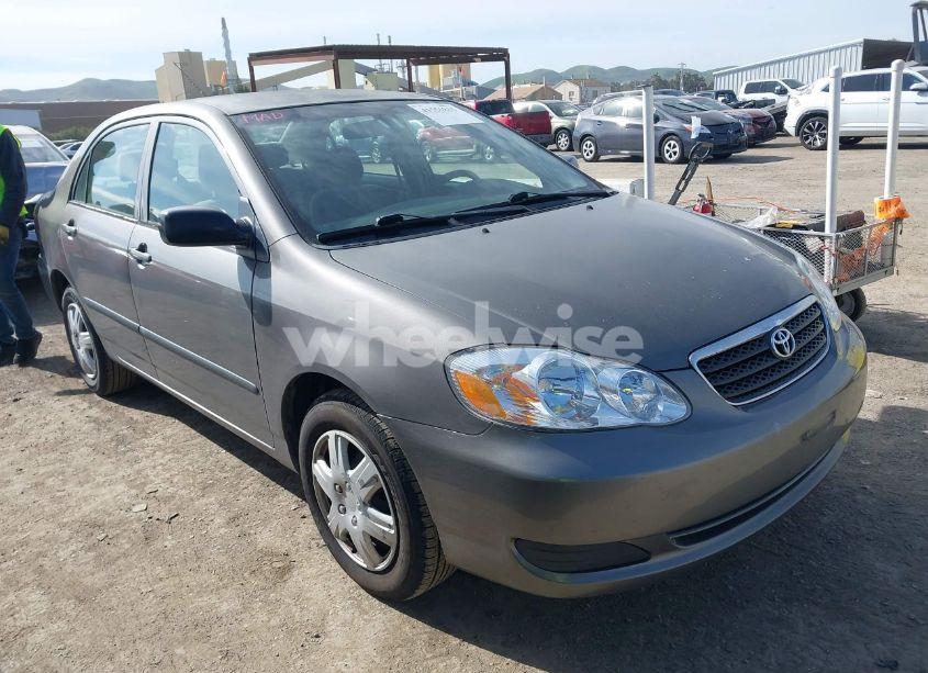 2005 Toyota Corolla CE (VIN 1NXBR32E35Z365986) main photo