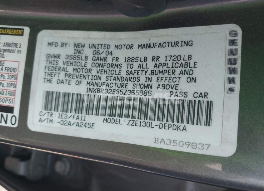 Photo 9 of 2005 Toyota Corolla CE (VIN 1NXBR32E35Z365986)