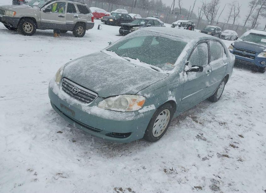 Photo 2 of 2005 Toyota Corolla LE (VIN 1NXBR32E35Z379533)