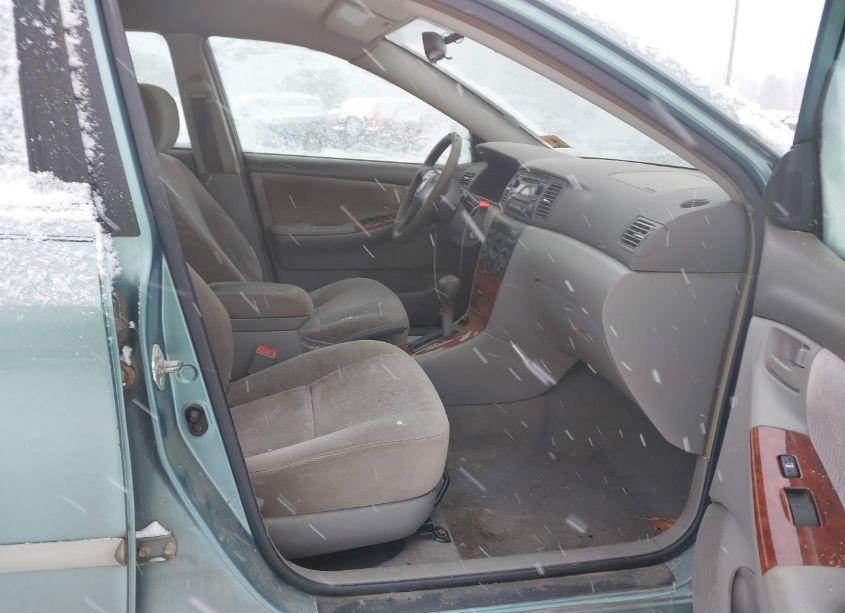 Photo 5 of 2005 Toyota Corolla LE (VIN 1NXBR32E35Z379533)