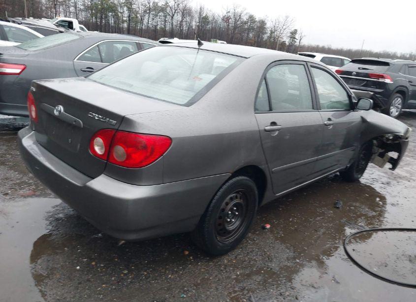 Photo 4 of 2005 Toyota Corolla LE (VIN 1NXBR32E35Z432540)