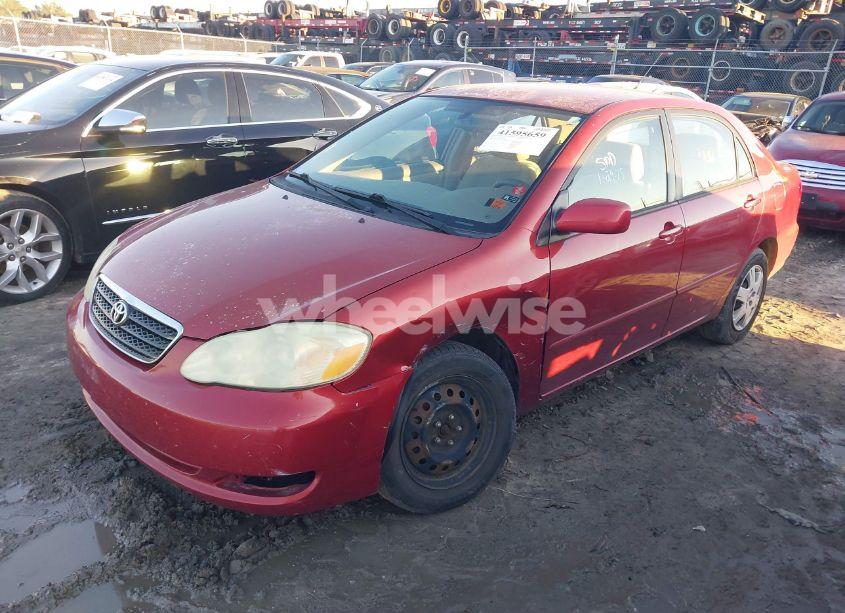 Photo 2 of 2005 Toyota Corolla LE (VIN 1NXBR32E35Z467398)