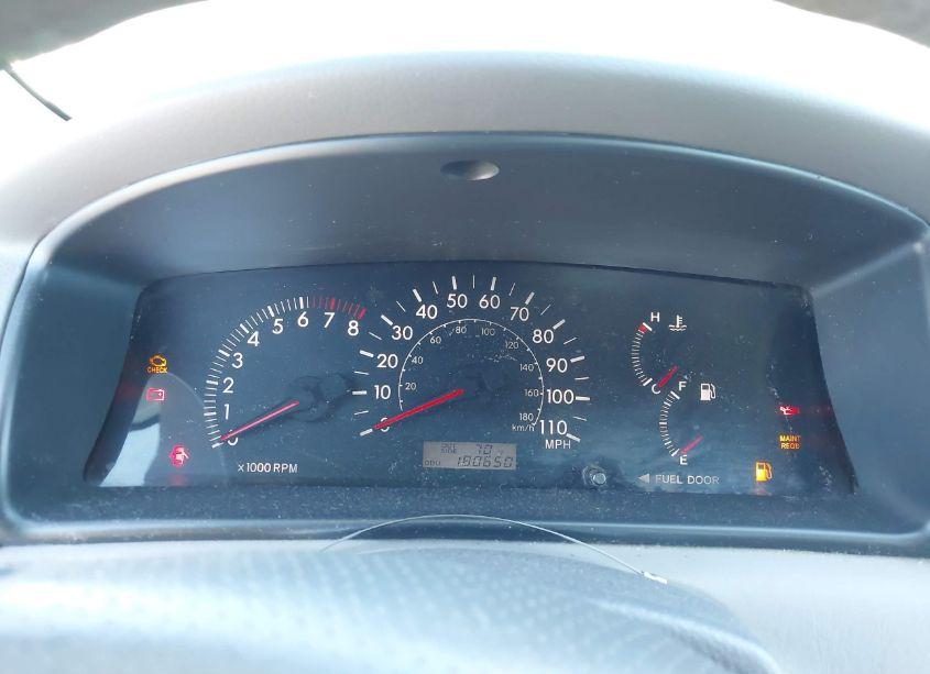 Photo 7 of 2005 Toyota Corolla LE (VIN 1NXBR32E35Z479938)