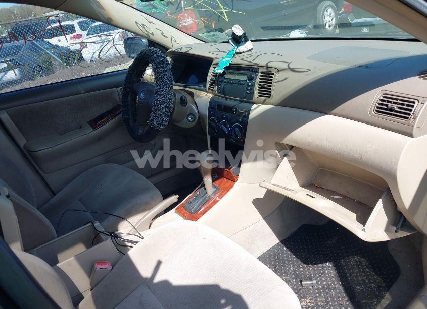 Photo 5 of 2005 Toyota Corolla LE (VIN 1NXBR32E35Z493063)