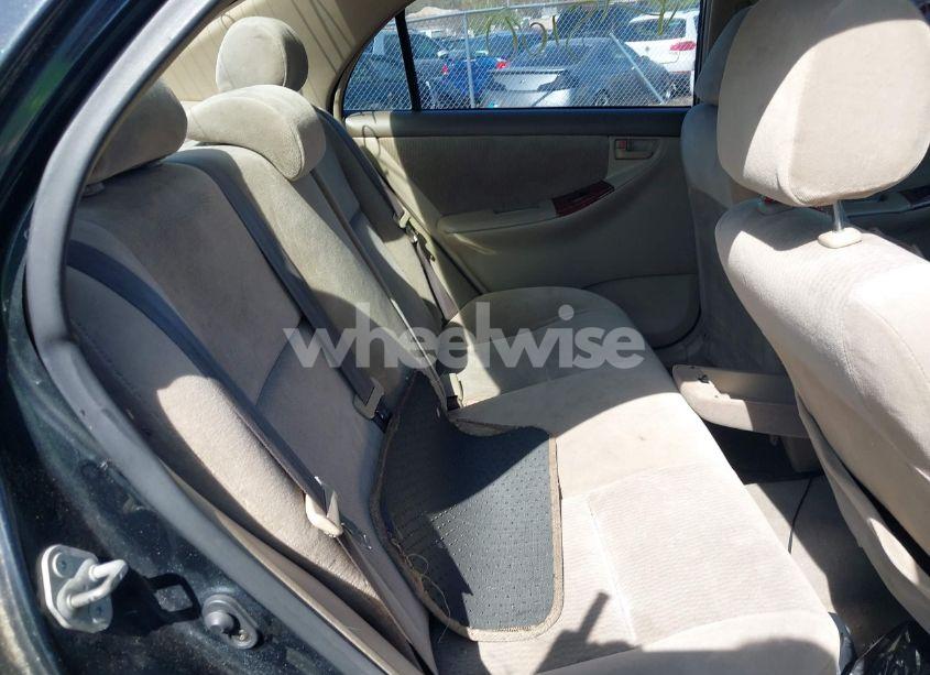 Photo 8 of 2005 Toyota Corolla LE (VIN 1NXBR32E35Z493063)