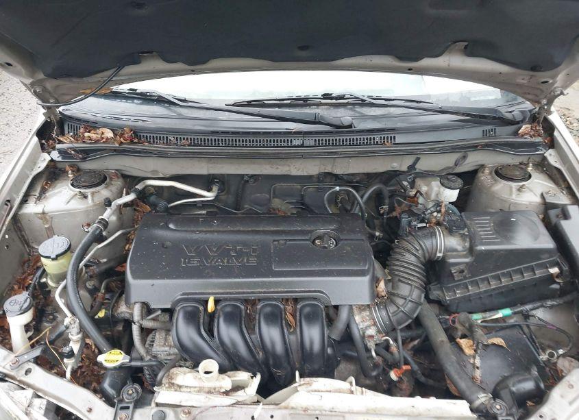 Photo 10 of 2005 Toyota Corolla LE (VIN 1NXBR32E35Z502487)