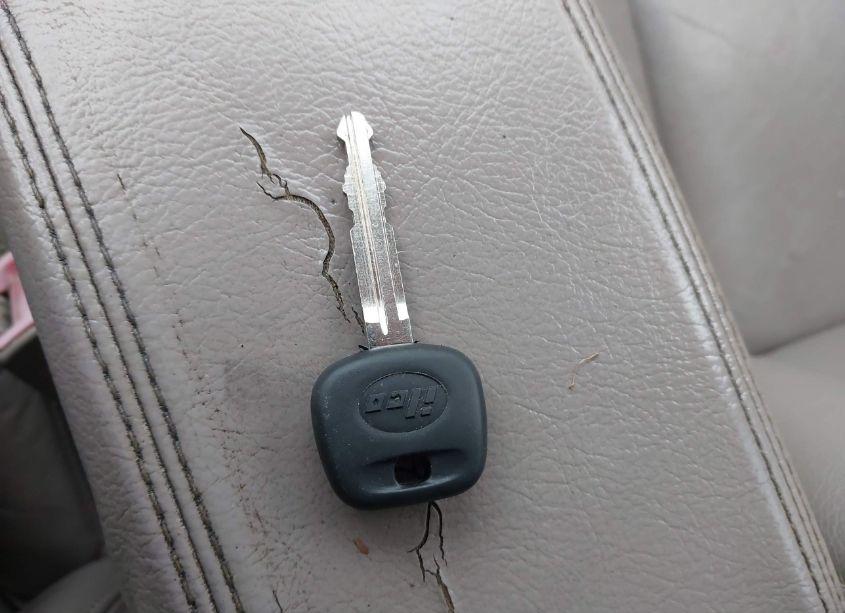 Photo 11 of 2005 Toyota Corolla LE (VIN 1NXBR32E35Z502487)