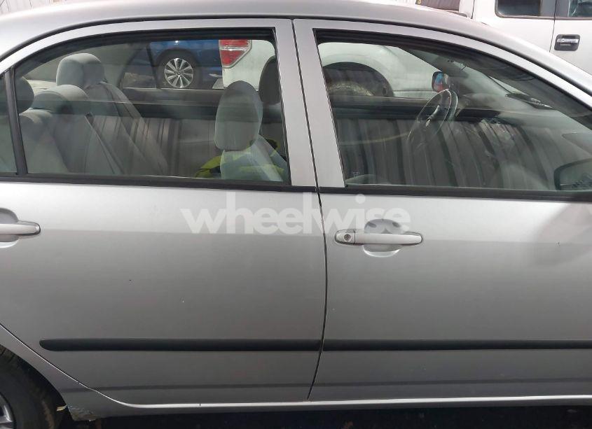 Photo 13 of 2006 Toyota Corolla CE (VIN 1NXBR32E36Z608973)