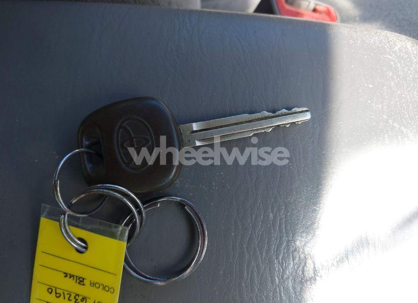 Photo 11 of 2006 Toyota Corolla CE (VIN 1NXBR32E36Z632190)