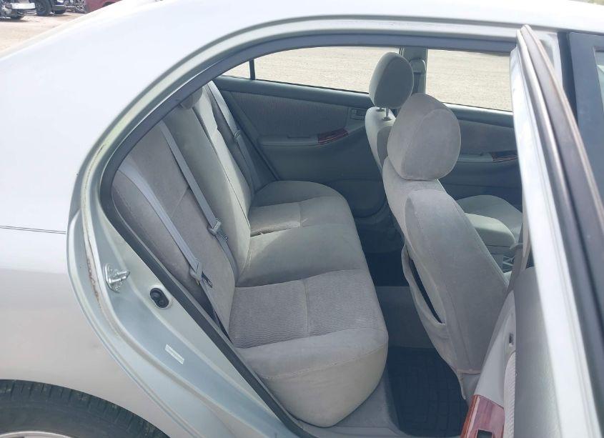 Photo 8 of 2006 Toyota Corolla LE (VIN 1NXBR32E36Z677677)