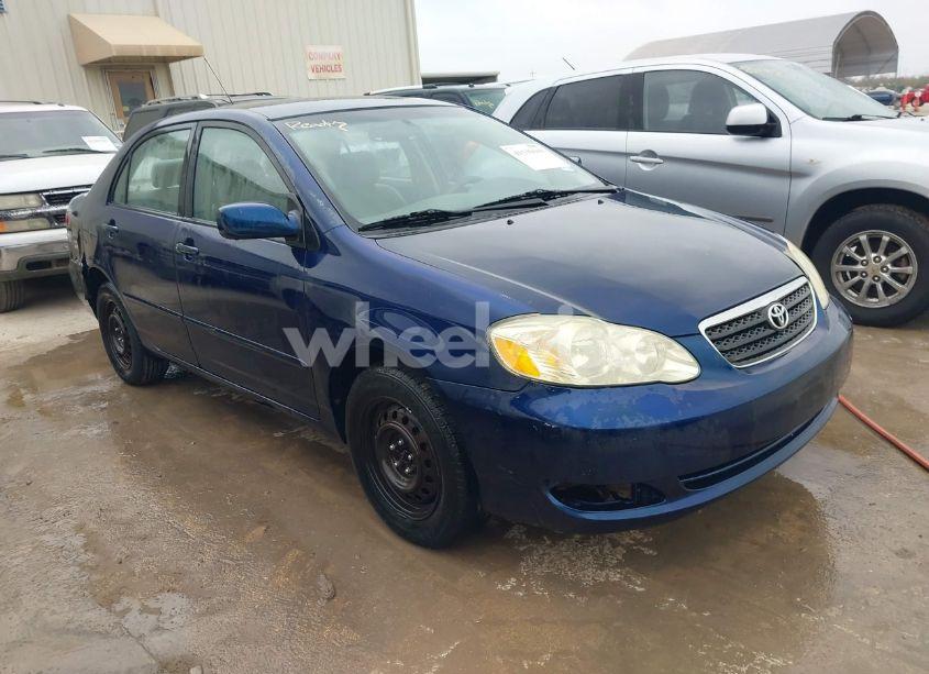 2007 Toyota Corolla LE (VIN 1NXBR32E37Z812822) main photo