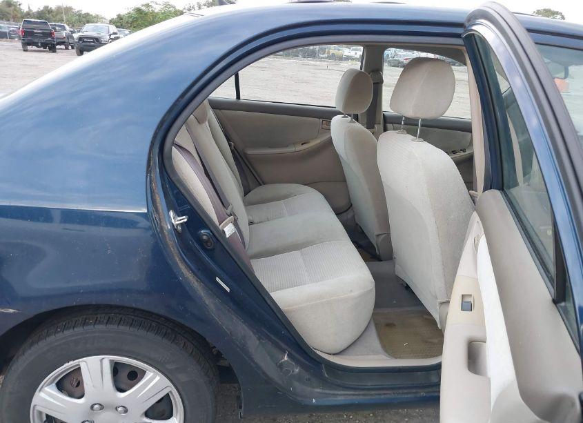 Photo 8 of 2007 Toyota Corolla CE (VIN 1NXBR32E37Z919806)