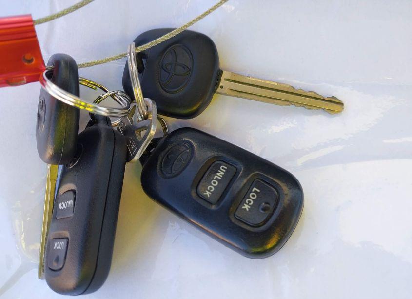 Photo 11 of 2008 Toyota Corolla LE (VIN 1NXBR32E38Z010160)