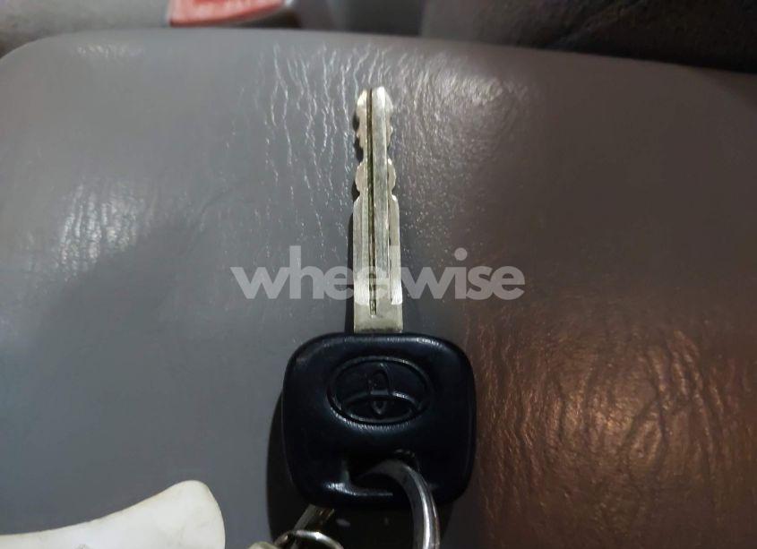 Photo 11 of 2003 Toyota Corolla CE (VIN 1NXBR32E43Z100068)