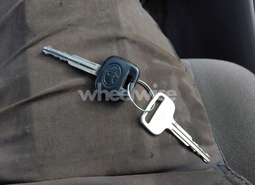 Photo 11 of 2003 Toyota Corolla CE (VIN 1NXBR32E43Z163400)