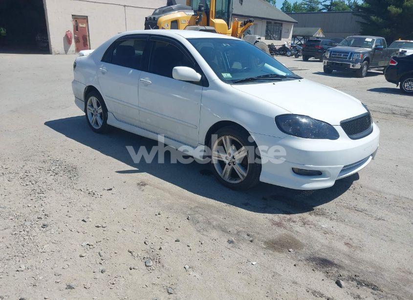 2004 Toyota Corolla S (VIN 1NXBR32E44Z213018) main photo