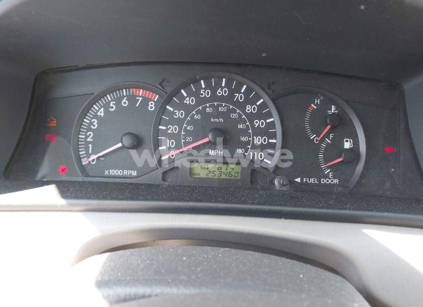 Photo 7 of 2004 Toyota Corolla CE (VIN 1NXBR32E44Z239330)