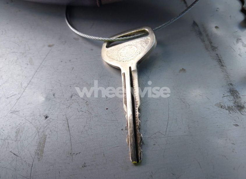 Photo 11 of 2004 Toyota Corolla CE (VIN 1NXBR32E44Z281240)