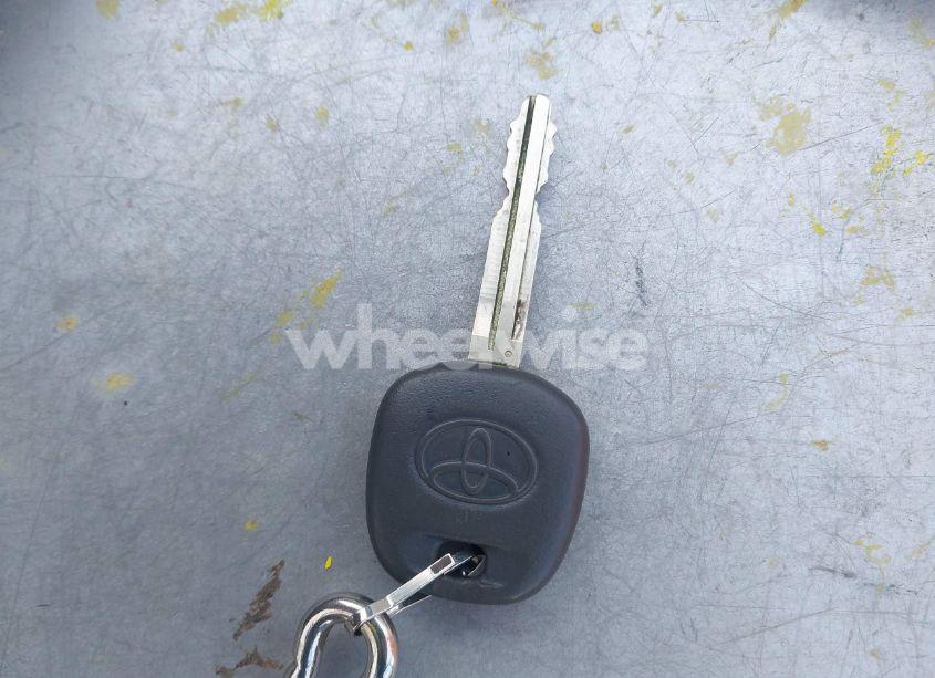 Photo 11 of 2005 Toyota Corolla CE (VIN 1NXBR32E45Z410031)