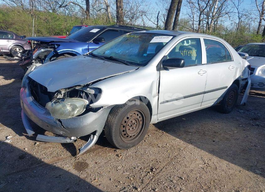 Photo 2 of 2005 Toyota Corolla CE (VIN 1NXBR32E45Z410031)