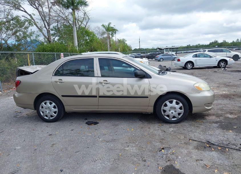 Photo 13 of 2005 Toyota Corolla CE (VIN 1NXBR32E45Z431431)