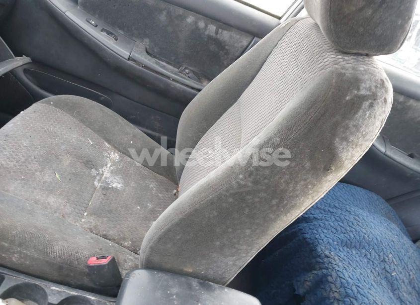 Photo 13 of 2005 Toyota Corolla S (VIN 1NXBR32E45Z481522)