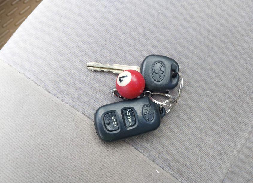 Photo 11 of 2005 Toyota Corolla LE (VIN 1NXBR32E45Z534994)