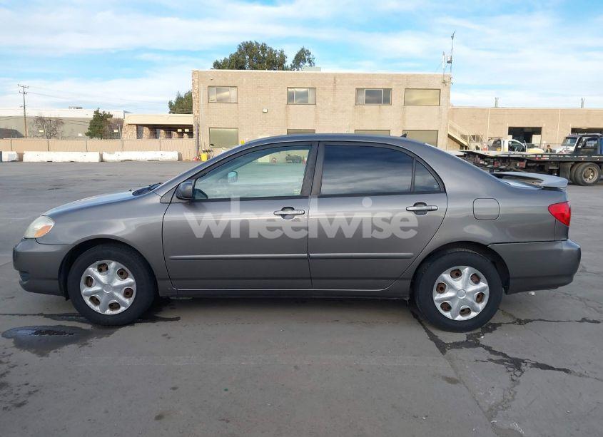 Photo 14 of 2005 Toyota Corolla LE (VIN 1NXBR32E45Z542593)