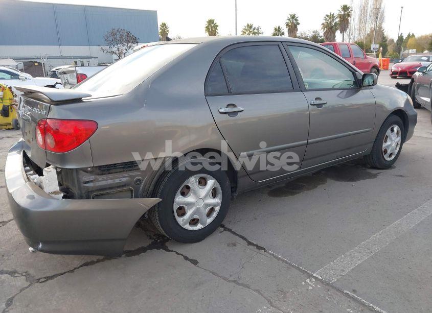 Photo 4 of 2005 Toyota Corolla LE (VIN 1NXBR32E45Z542593)