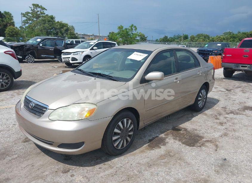 Photo 2 of 2005 Toyota Corolla LE (VIN 1NXBR32E45Z552704)